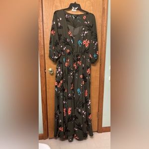 City Chic size L (20) maxi dress never worn